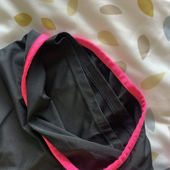 black athletic shorts with hot pink accent lining (size S) - Picture 3 of 3
